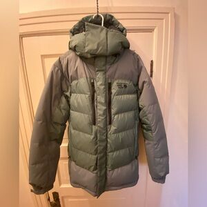 Mountain Hardware Men’s glacier guide down parka